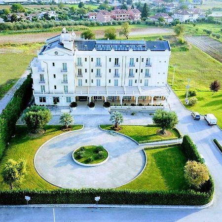 Hotel Concorde Sant'Egidio alla Vibrata Extérieur photo