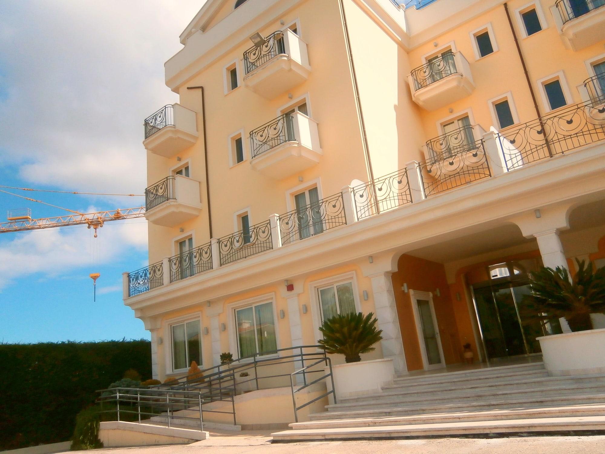 Hotel Concorde Sant'Egidio alla Vibrata Extérieur photo