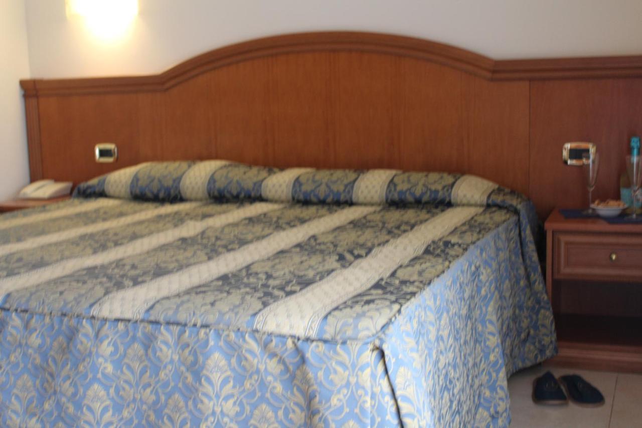 Hotel Concorde Sant'Egidio alla Vibrata Extérieur photo