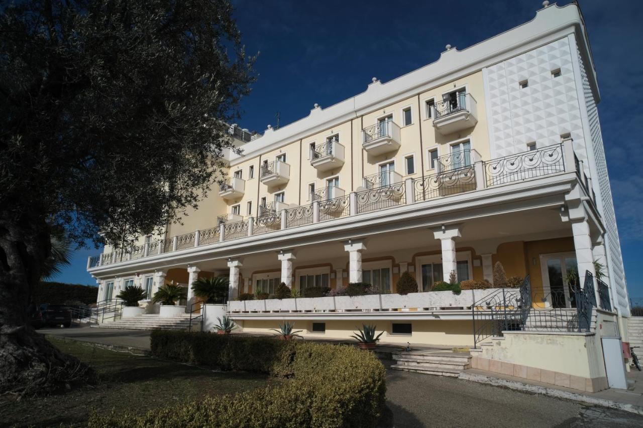 Hotel Concorde Sant'Egidio alla Vibrata Extérieur photo