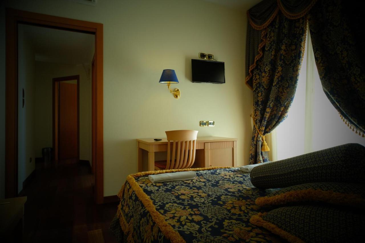 Hotel Concorde Sant'Egidio alla Vibrata Extérieur photo