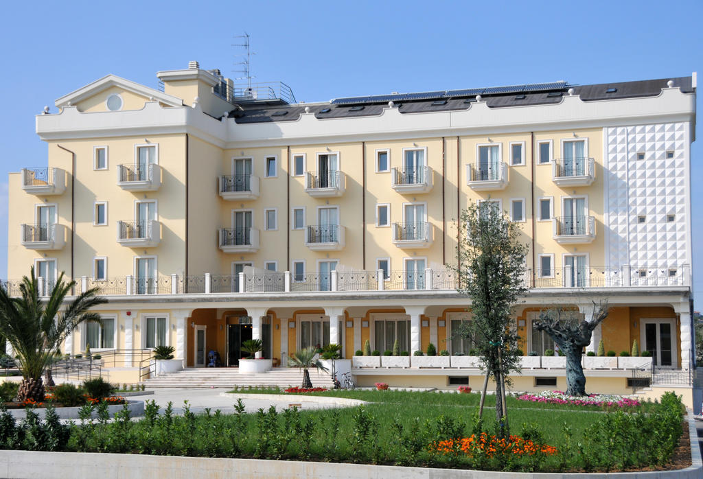 Hotel Concorde Sant'Egidio alla Vibrata Extérieur photo