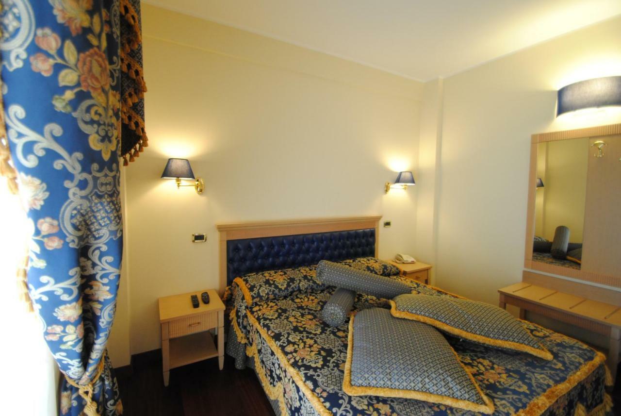 Hotel Concorde Sant'Egidio alla Vibrata Extérieur photo