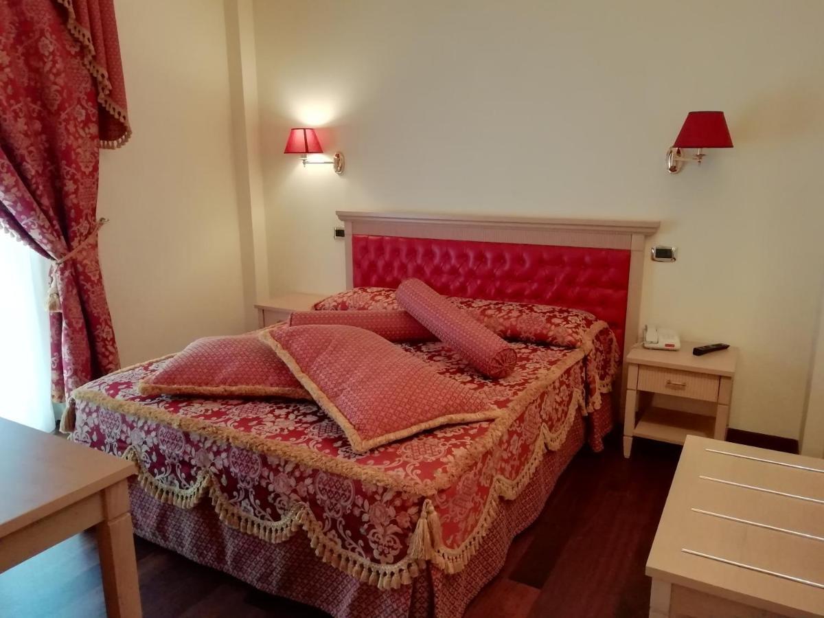 Hotel Concorde Sant'Egidio alla Vibrata Extérieur photo